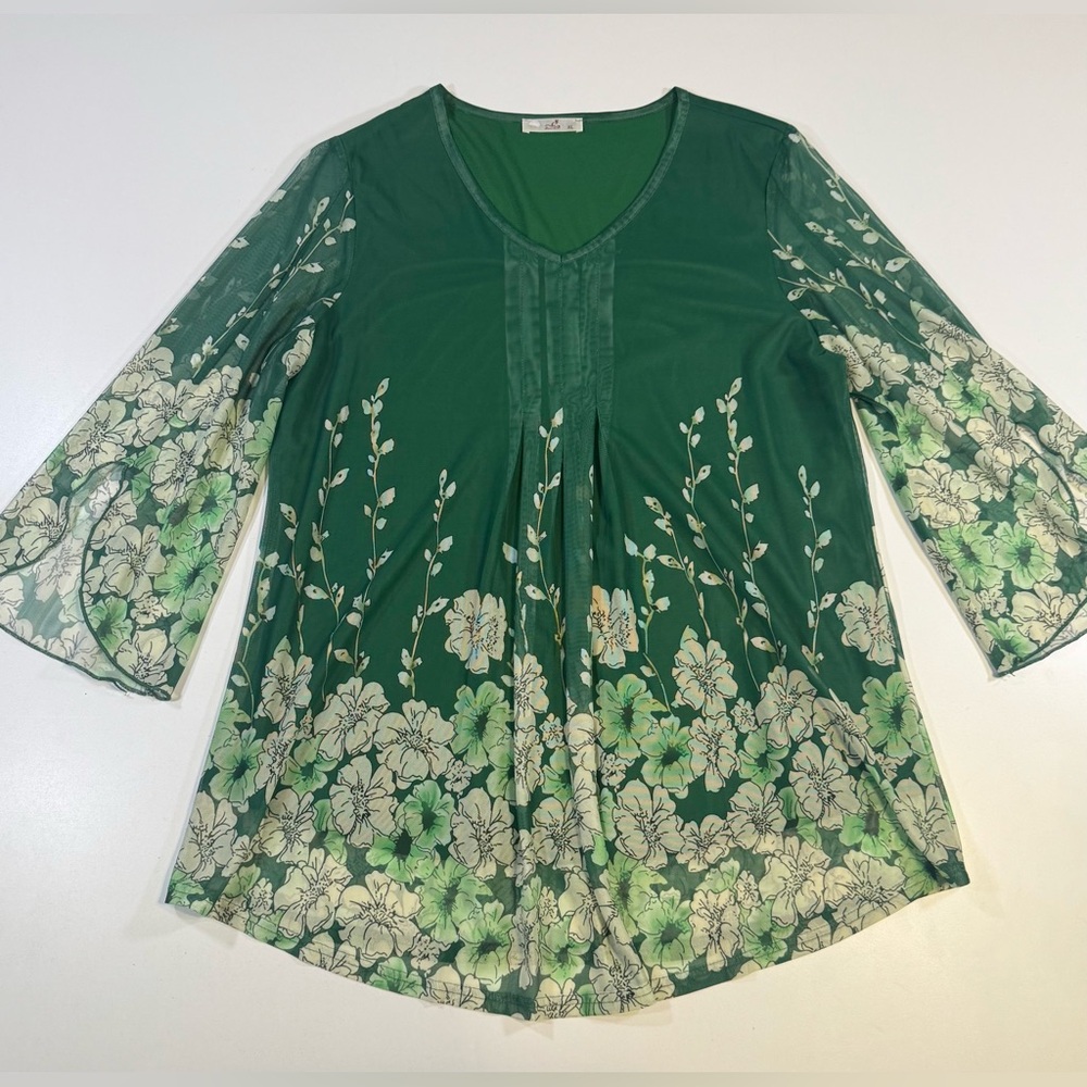 Cato Emerald Floral Blouse with Sheer Sleeves